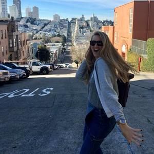 Meet your Posher, Isabel